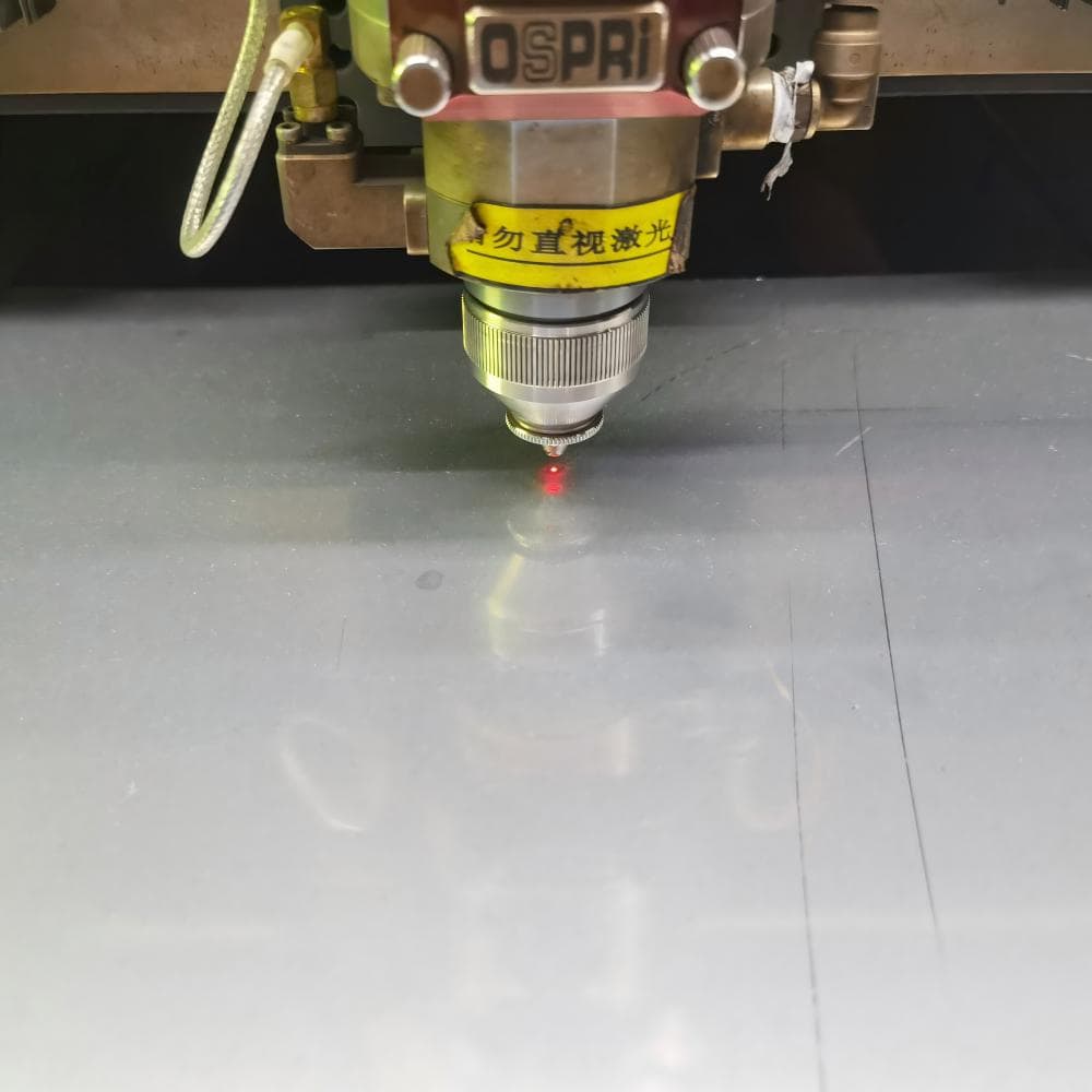 laser cutting machine 01