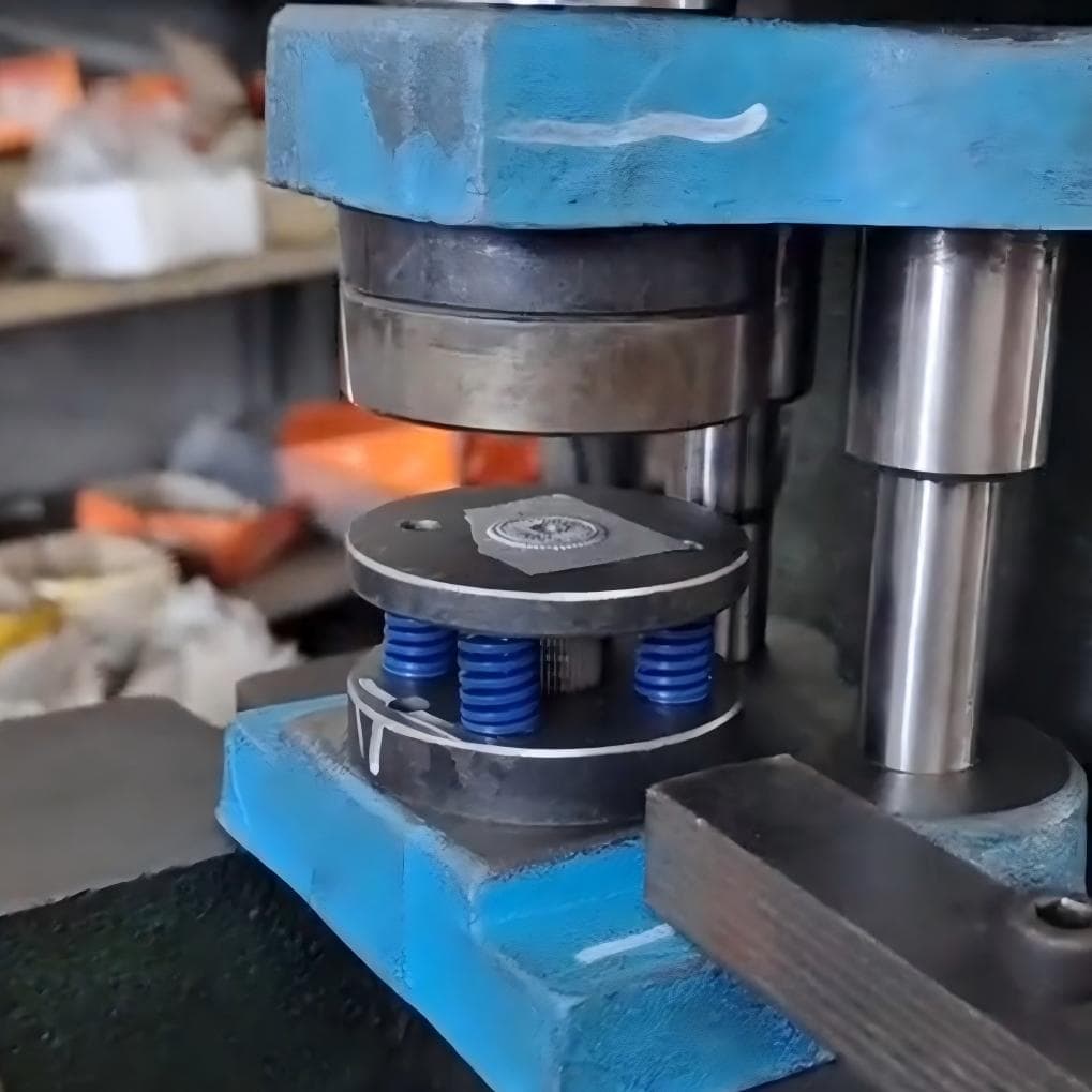 Metal stamping press forming stainless steel jewelry components